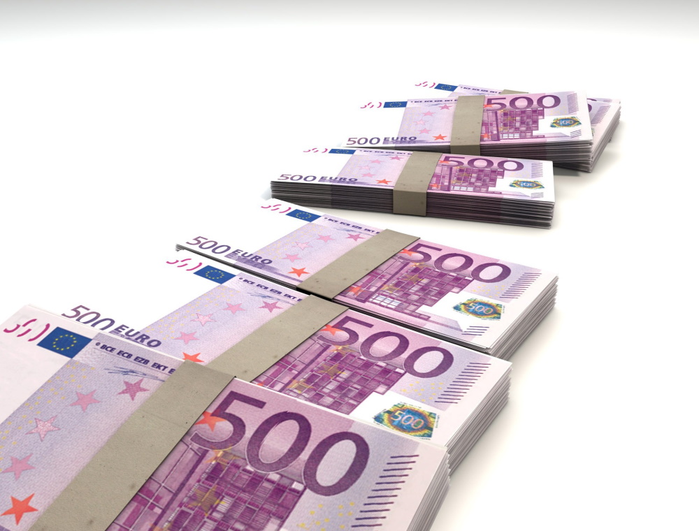 Tieteellinen rahanarvoinen tutkimus tuottaa runsaasti viidensadan euron seteleitä